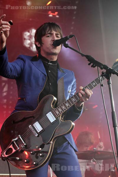 MILES KANE - 2012-06-22 - PARIS - Hippodrome de Longchamp - 